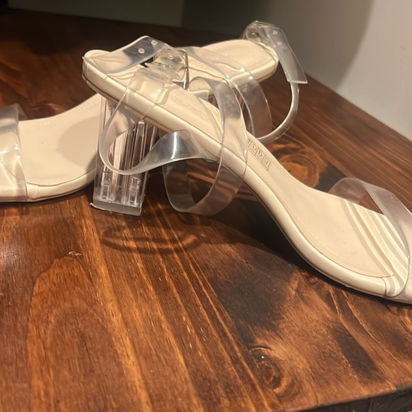 Transparent Block Heel Sandals - Picture 5 of 5